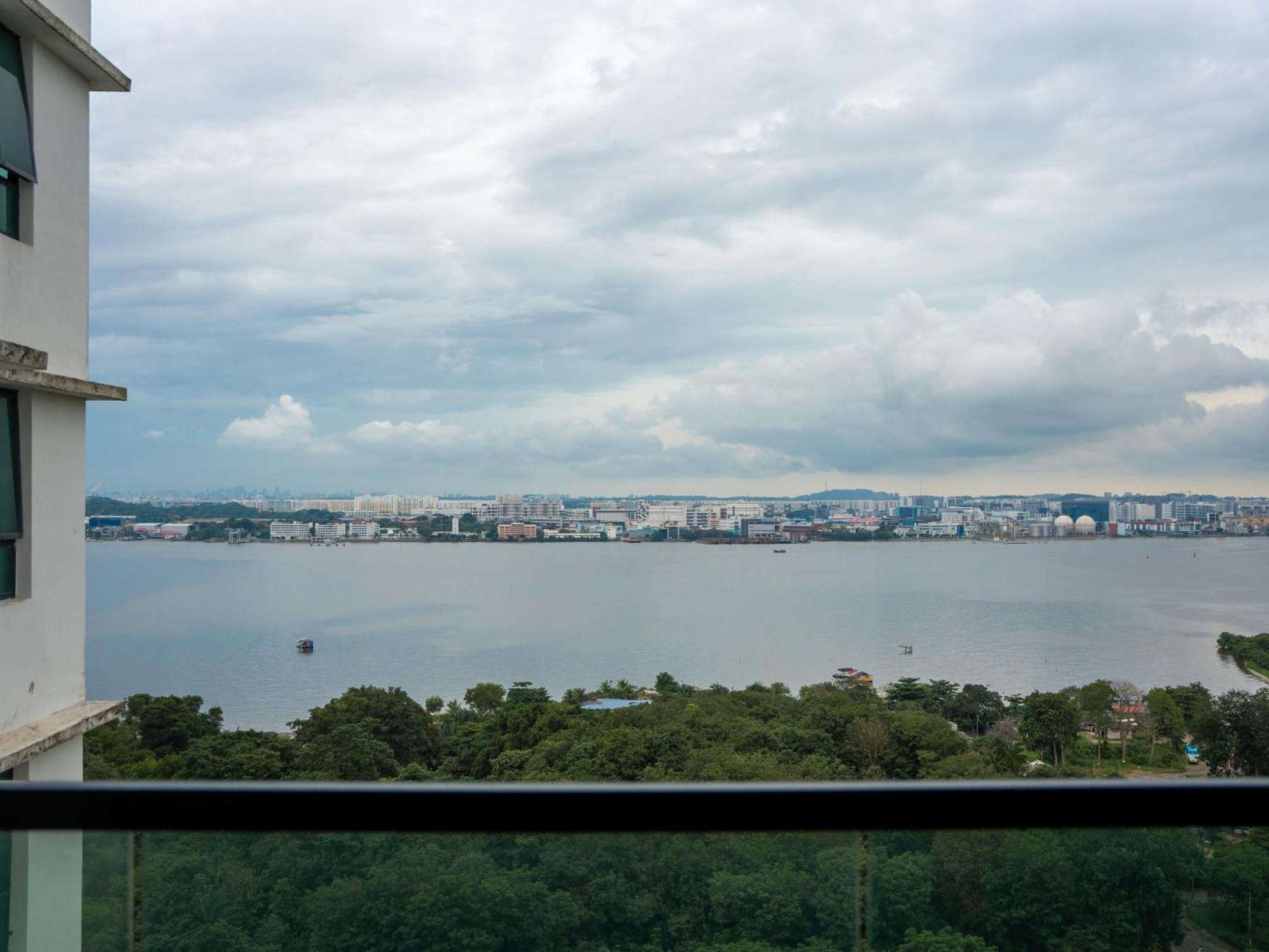 Pangsapuri Epic Marina View 3br Permas W Bathtub & Seaview Balcony Permas By Our